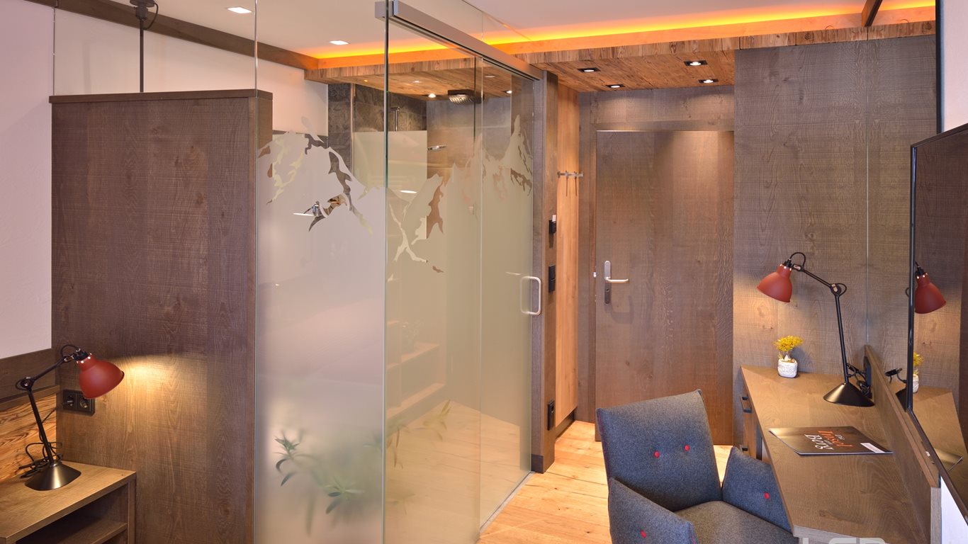 Suite image #1